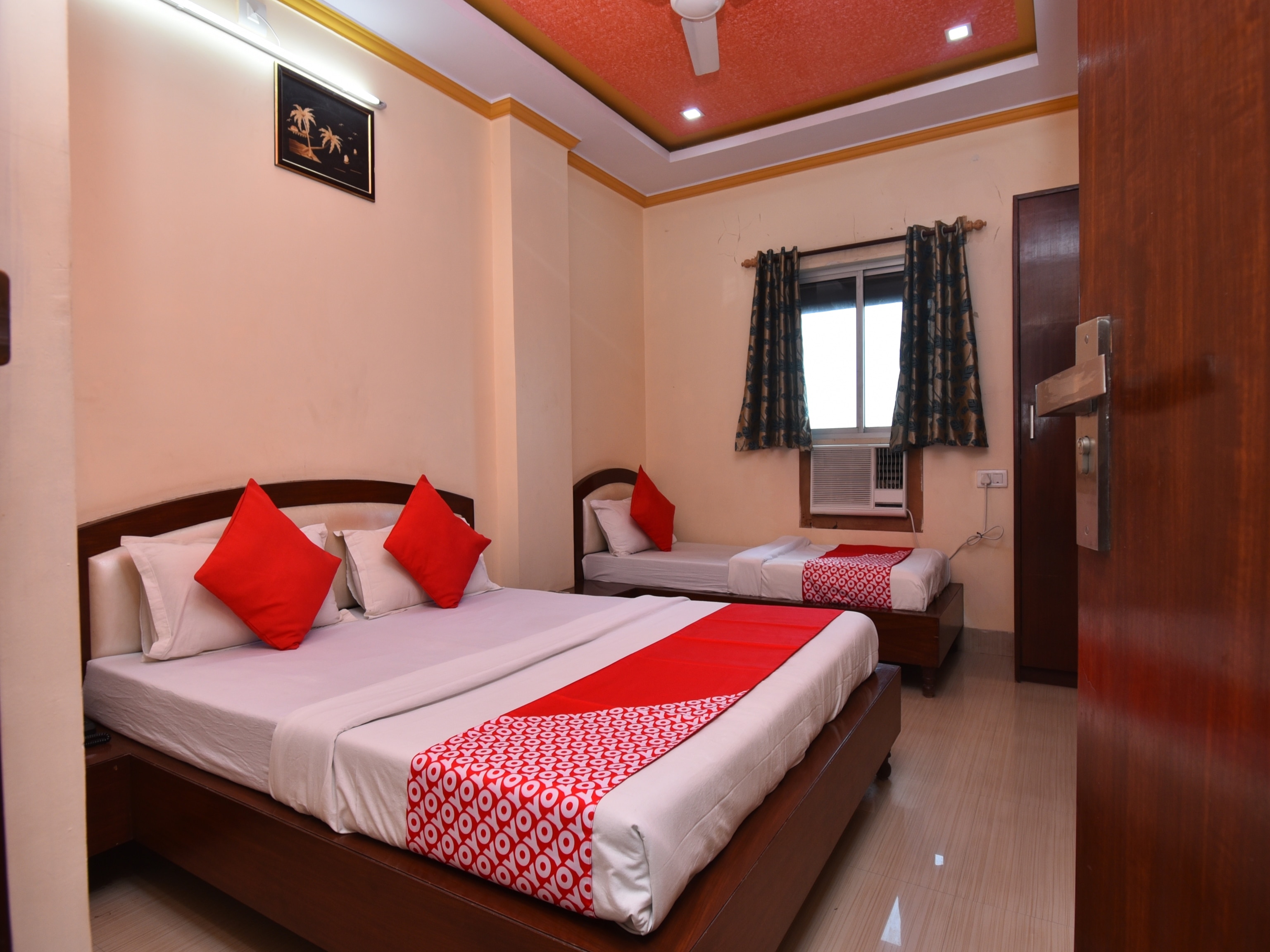 Hotel Shri Dev - Tap to explore photos
