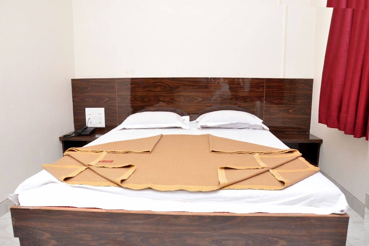 Deluxe Double Bed A.C 1