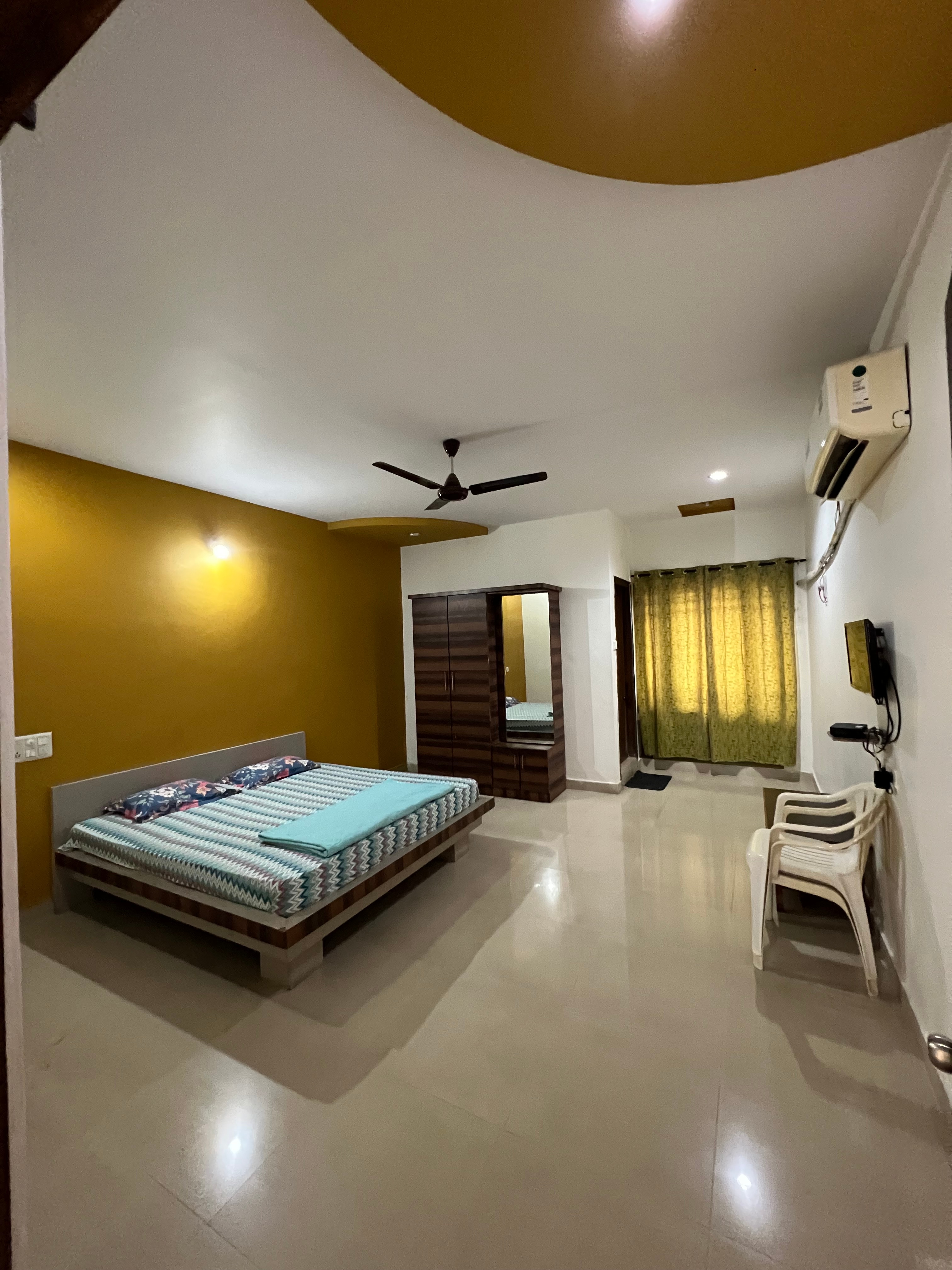 Deeksha Lodge - Tap to explore photos