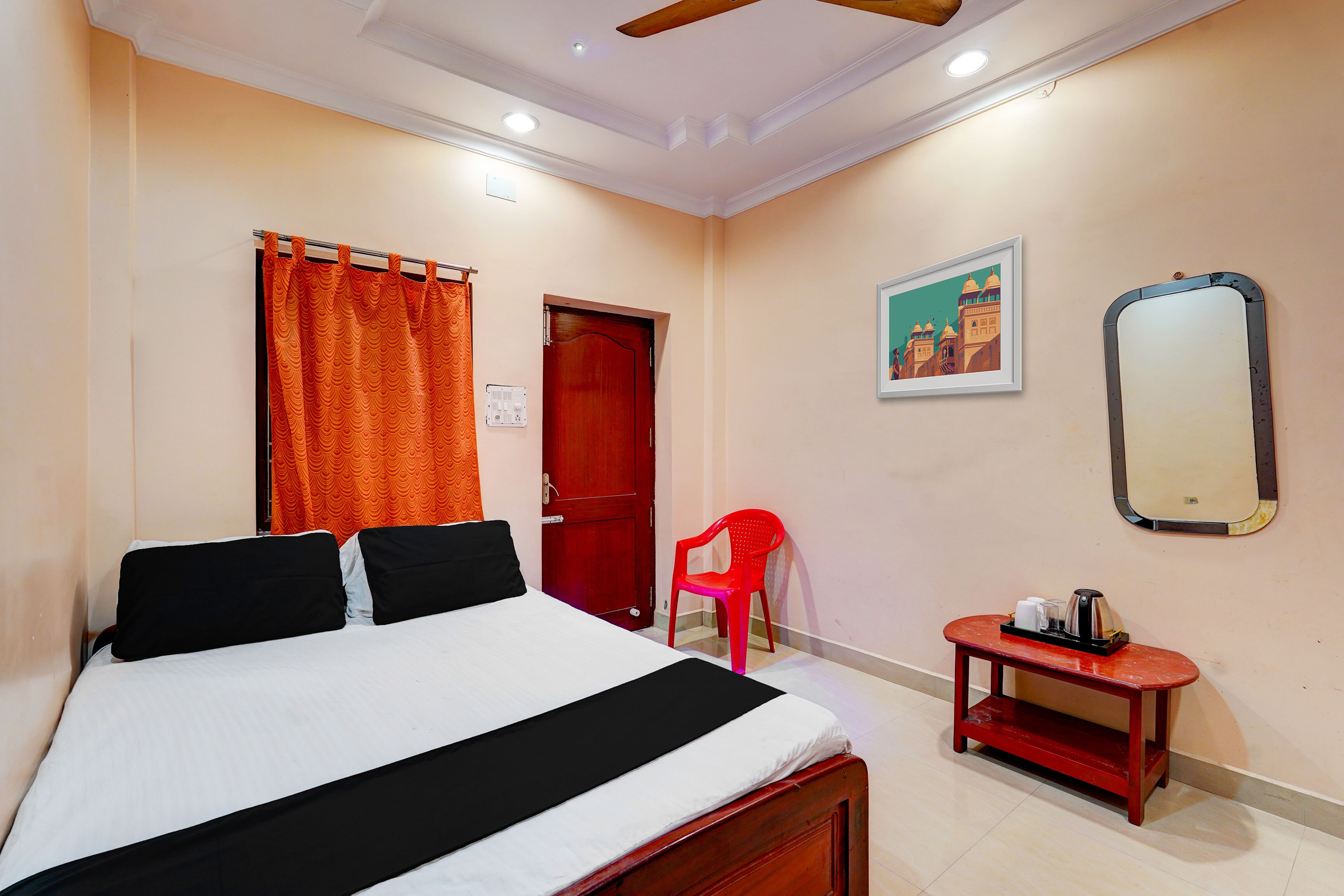 Hotel O Sri Krishna Mahal - Tap to explore photos