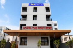 FabHotel The Cozy Stay, Indore
