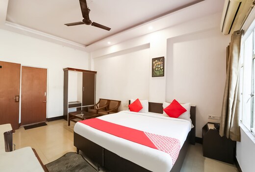 Super Hotel Utsav