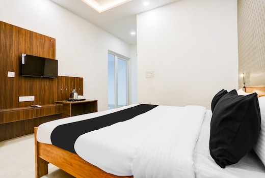 Hotel O The Grand Blue Hotel
