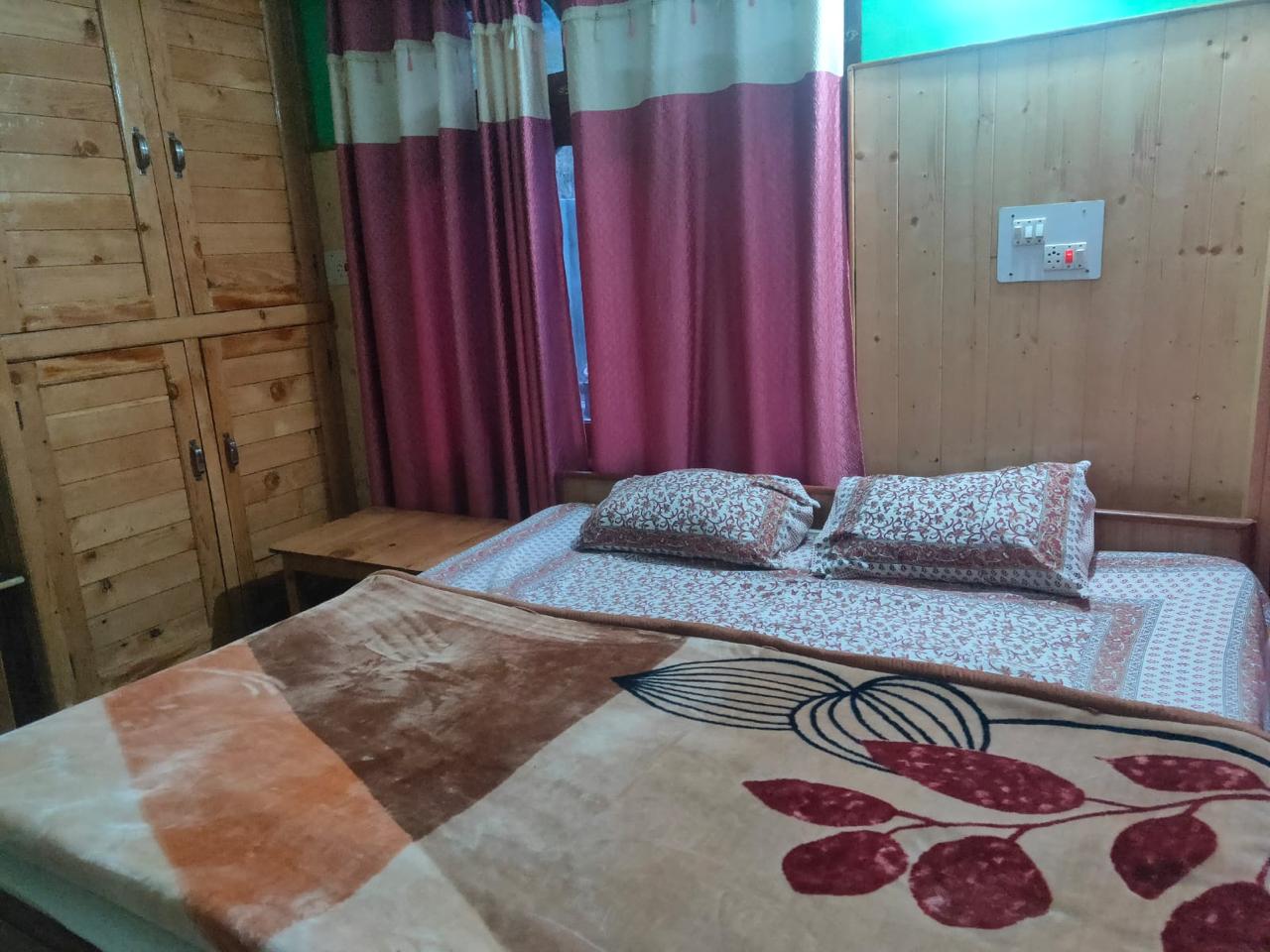 The River Front Homestay - Tap to explore photos