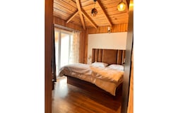 Premium Pine Cottage Panchachuli