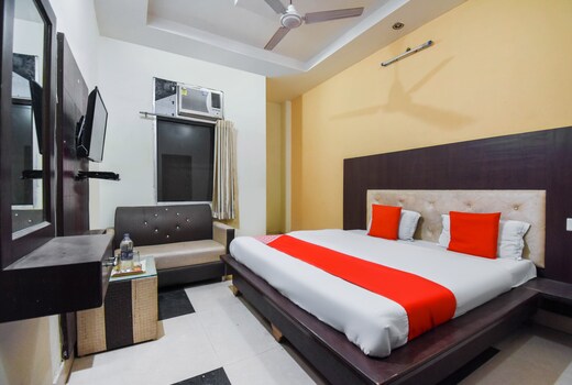 Hotel O Pearl Motichur Railway station