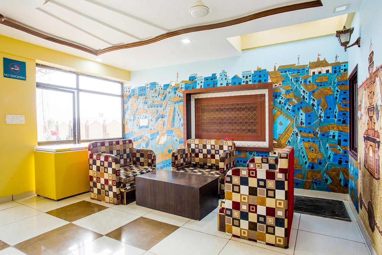 Apple Homestay | Rooms & Wi-Fi - Tap to explore photos