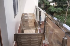 GuruKripa Homestay Double Room AC, Jagdalpur