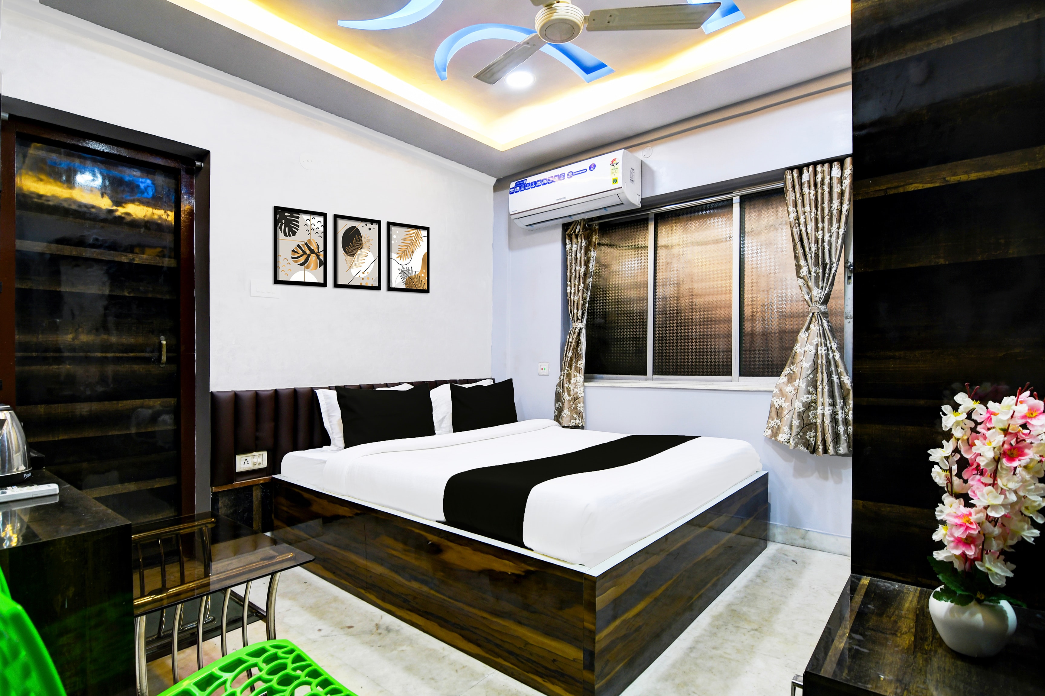 Hotel O Tagore Inn Guest House - Tap to explore photos