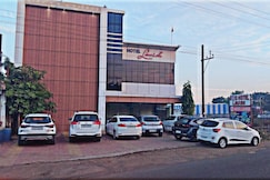 JMC HOTEL LAVISH, Pithampur