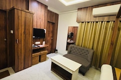Nakshatra Service Apartment, Nagpur