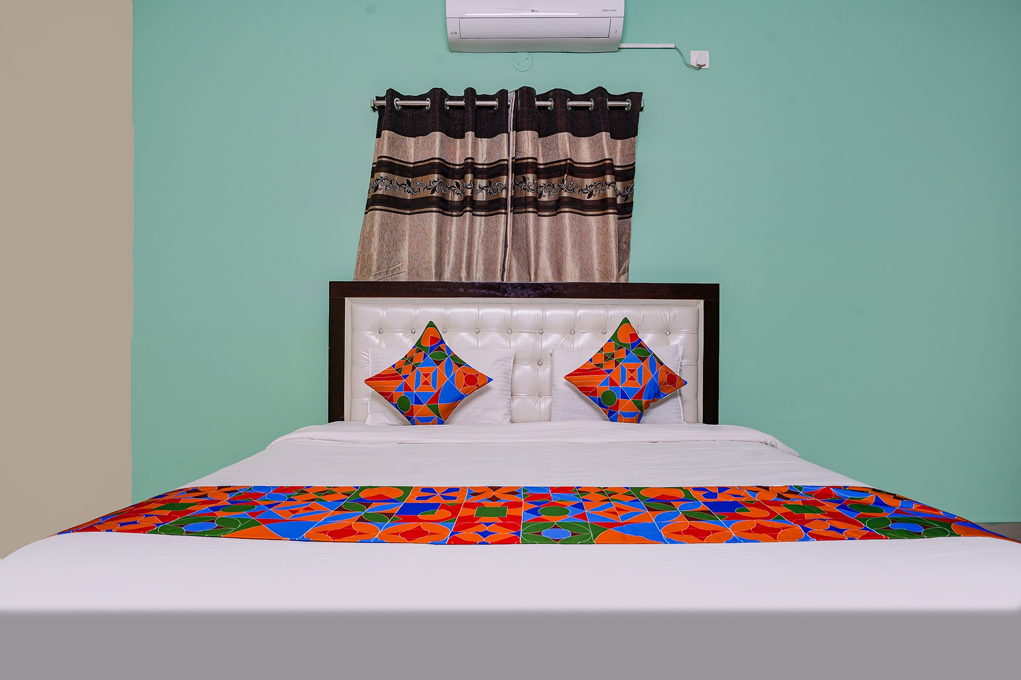 FabExpress D Grand - Nr JNTU College Metro Station, Kukatpally - Tap to explore photos