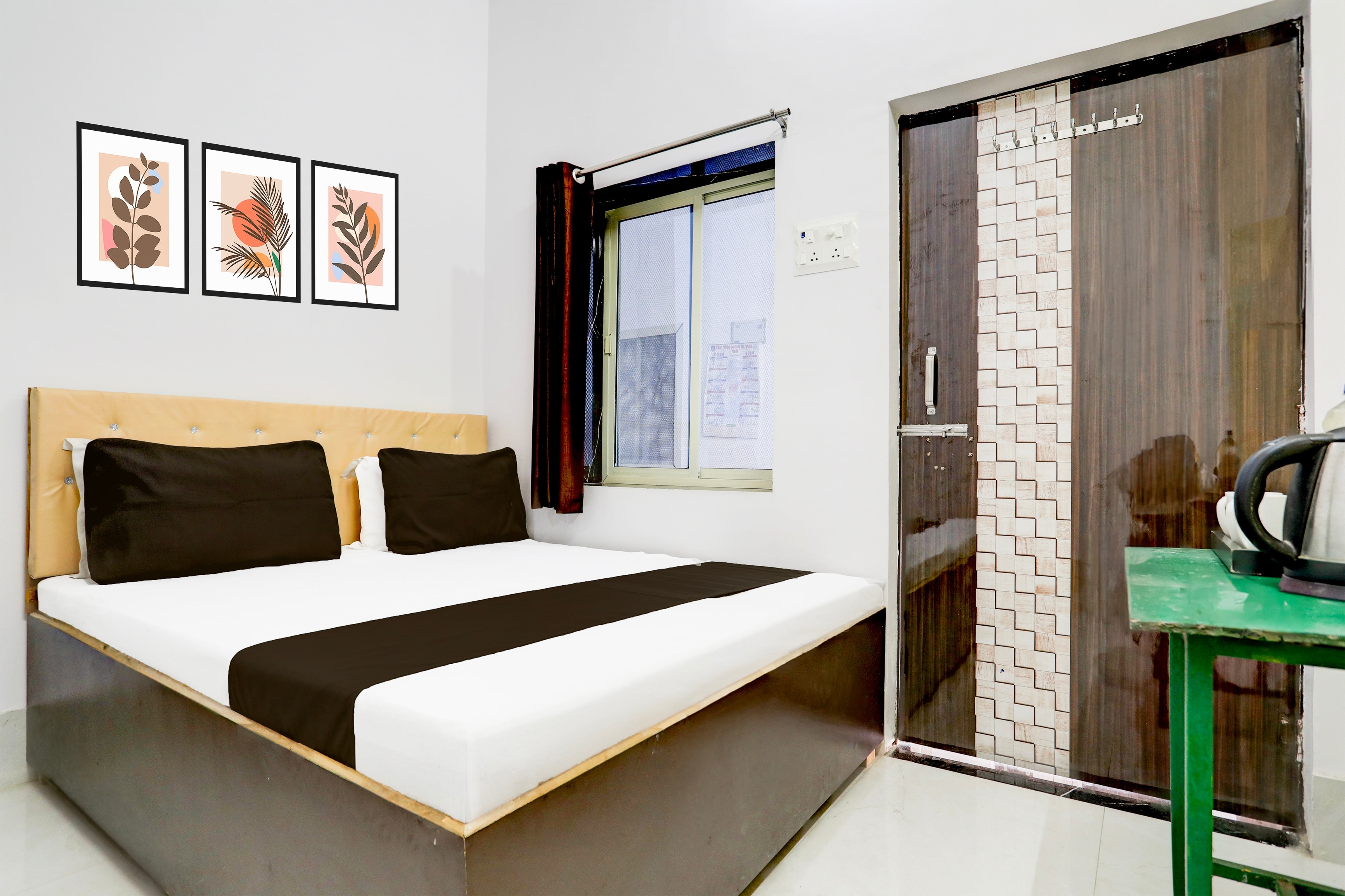 Super Indian Hotel - Tap to explore photos