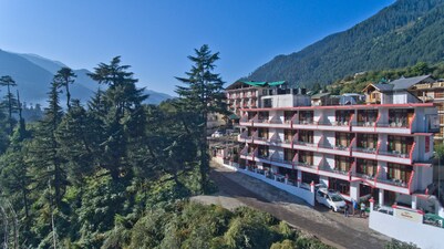 New Harmony Inn