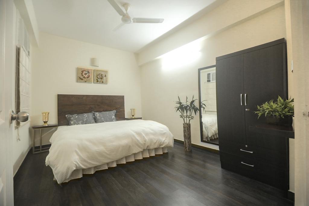 Front Bank Holiday 2BHK Apartment - Tap to explore photos