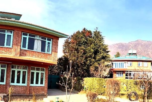 NISHAT MOUNTAIN VIEW