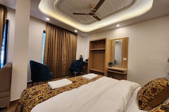 Hotel Mahesh Residency, Katra