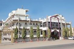 HOTEL RAJMAHAL, Beawar