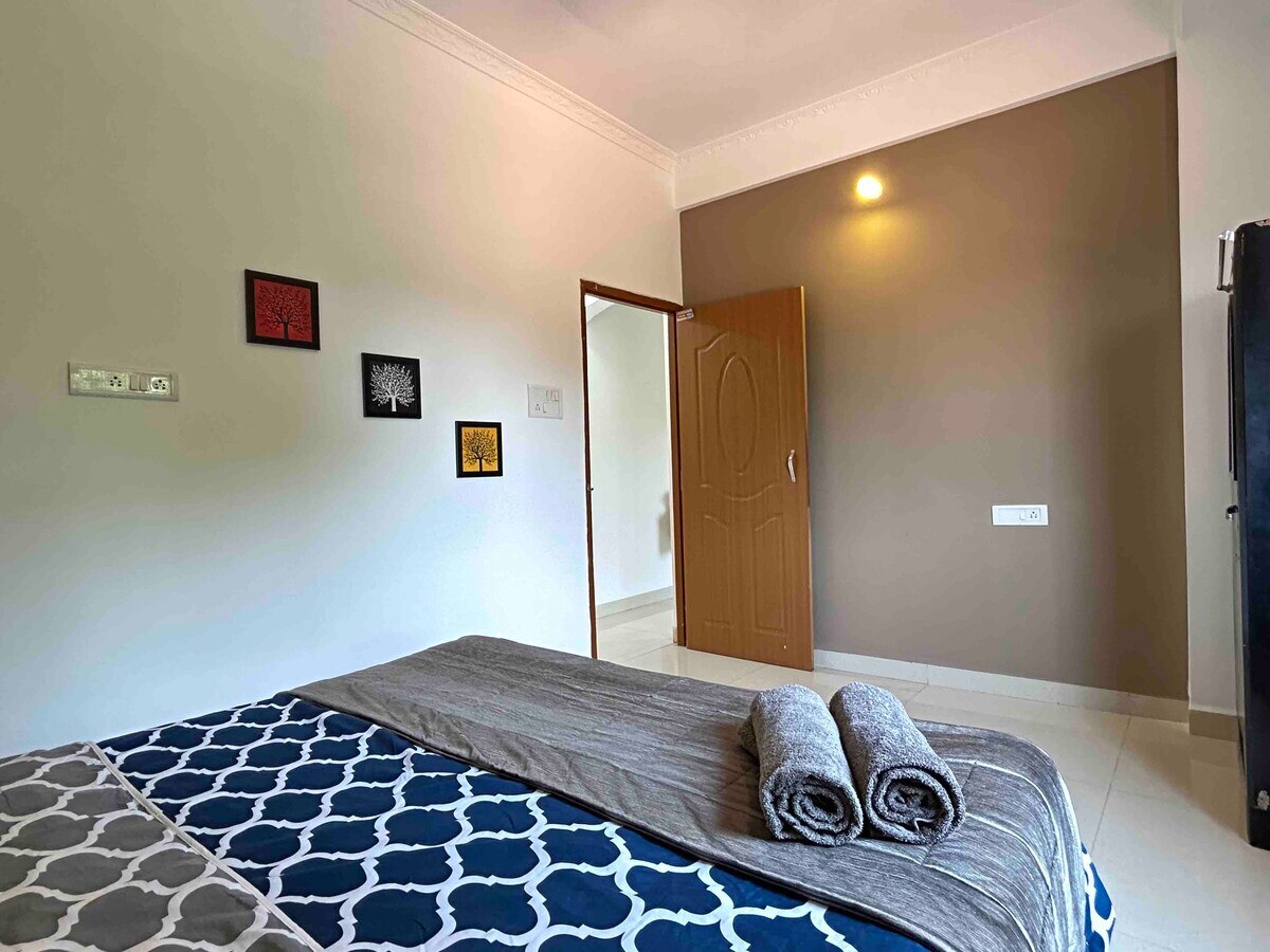 ASTER 1 Bhk Candolim - Tap to explore photos