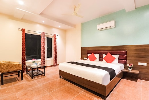 Collection O Gaytri Palace