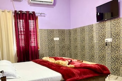 Rohit Guest House, Katra