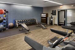 Hampton Inn by Hilton Newark Airport, Newark
