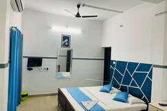 Valiyaparambil Residency, Kothamangalam