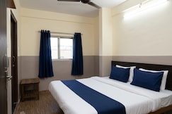 FabHotel Laxmi, Pune