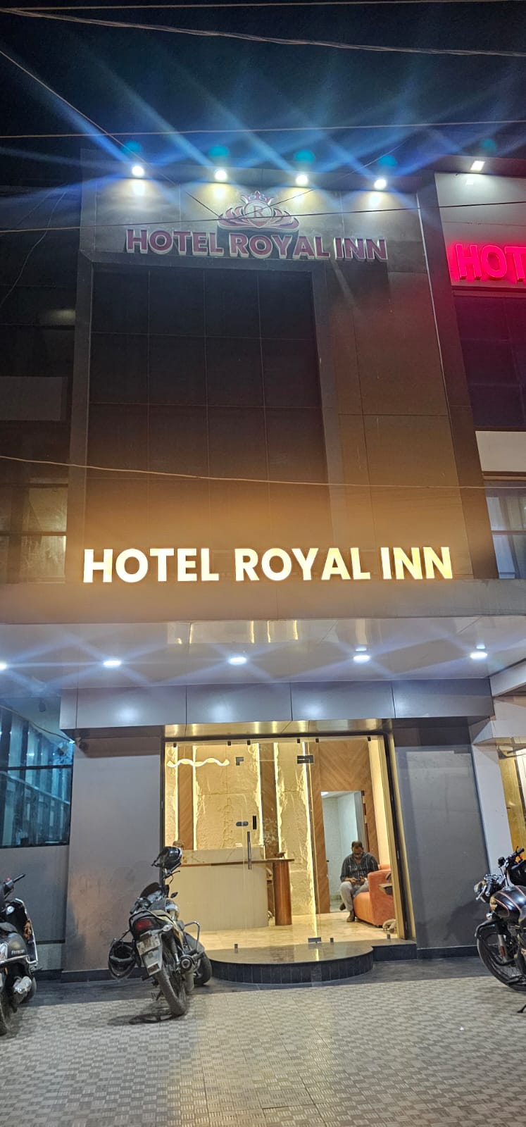 HOTEL ROYAL INN - Tap to explore photos