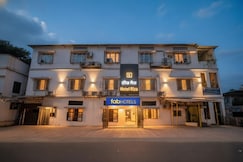 FabHotel Riza International, Mumbai