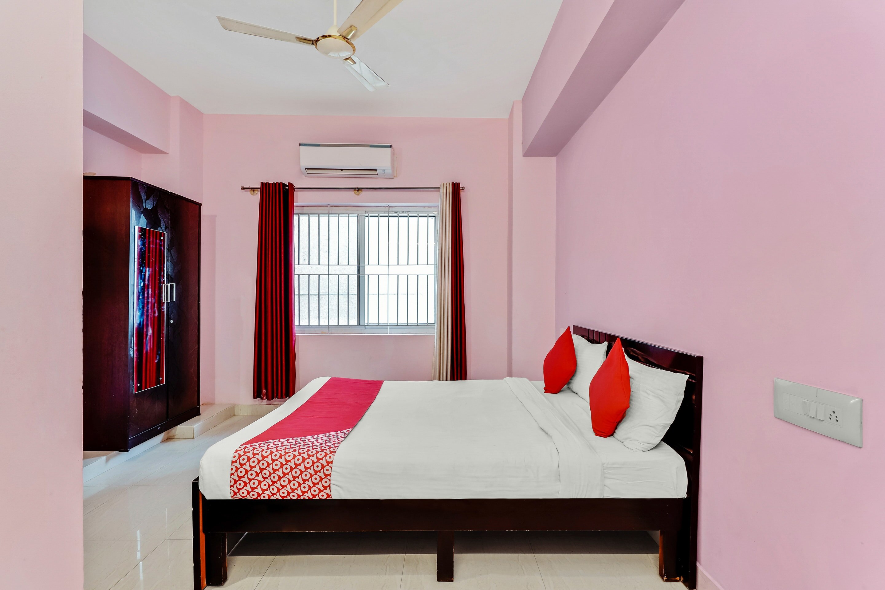 Super Hotel O Aaira Inn - Tap to explore photos