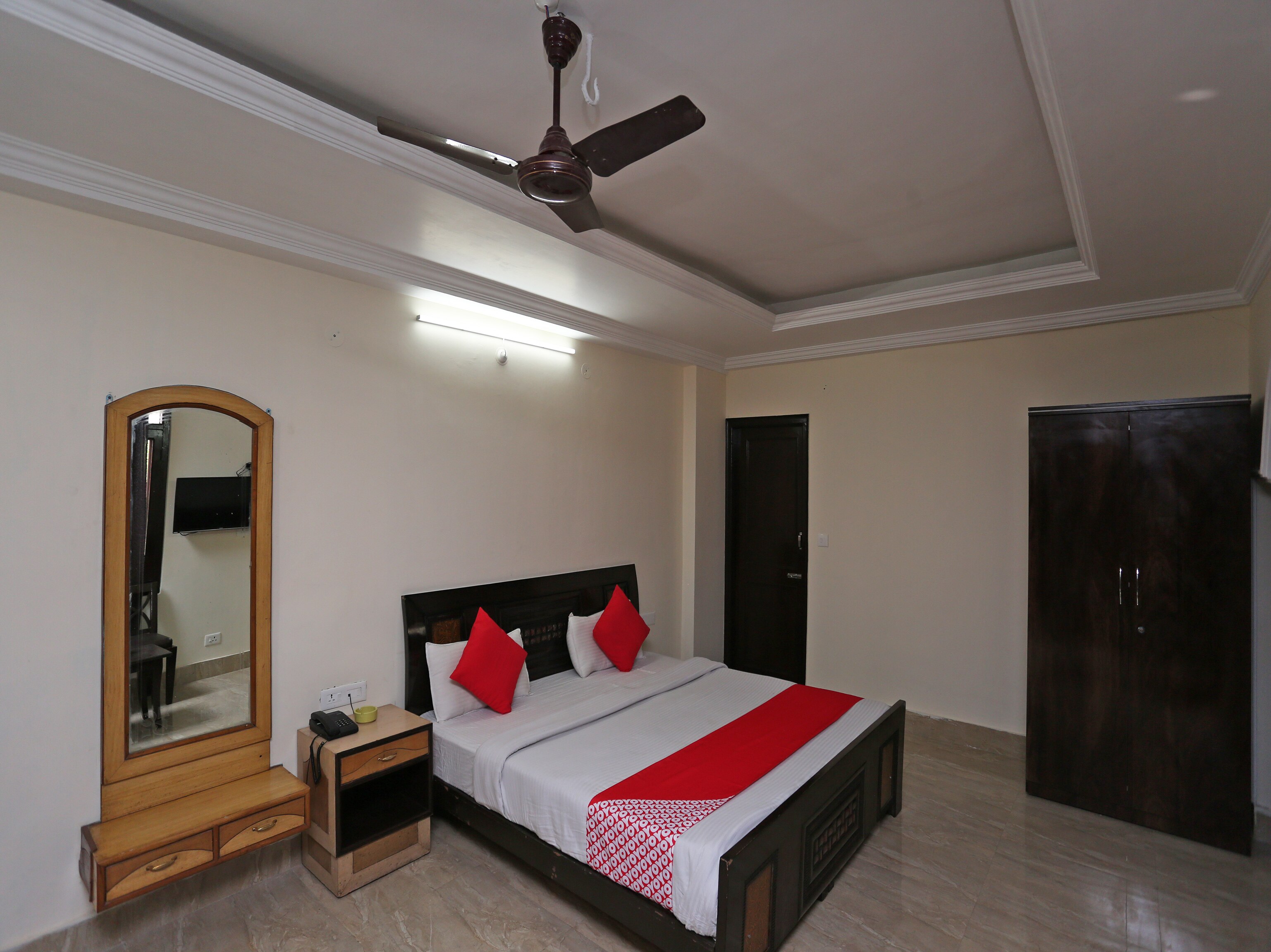 Oyo 5423 Home Stay Comfort Inn Mussoorie Inr 435 Off 4 1 5 2