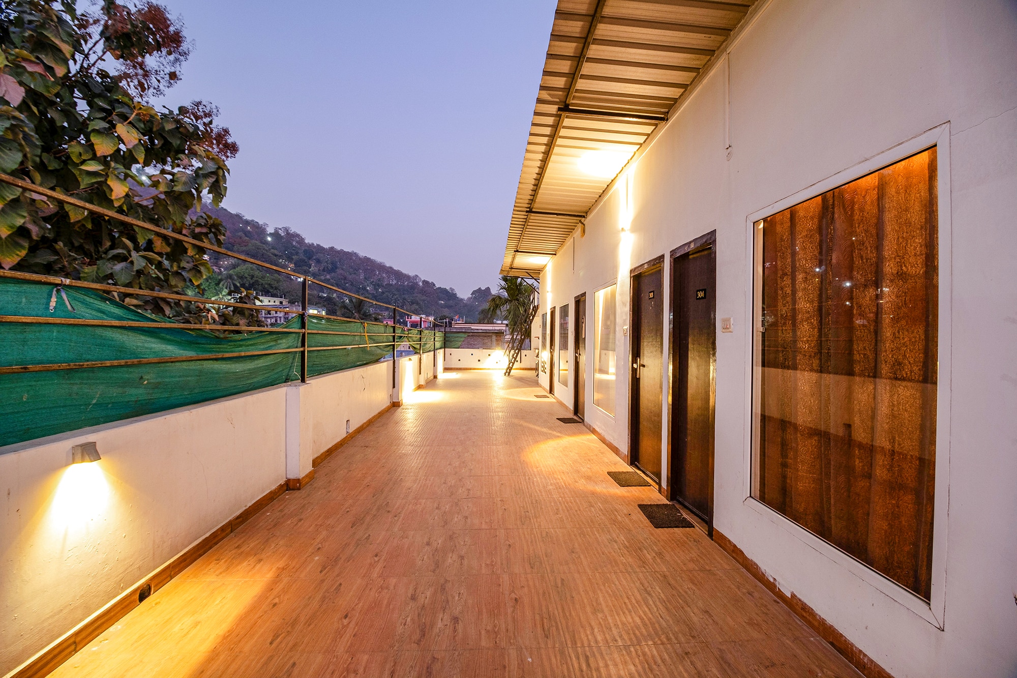 FabExpress Anurag Residency - Nr. Guwahati Station - Tap to explore photos