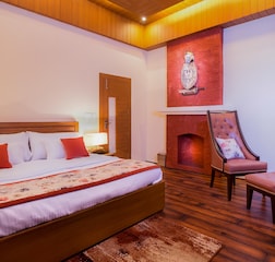 The Centurion 3BHK Villa with the Private Lawn