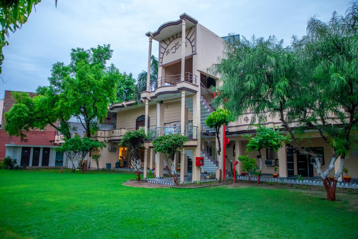 Hotel Hari Sharanam,Kannauj. - Tap to explore photos
