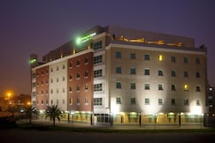 Holiday Inn Express Dubai Internet City By IHG, Dubai