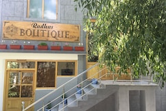 Radhu's Boutique Inn | Rooms & Restaurant, Leh