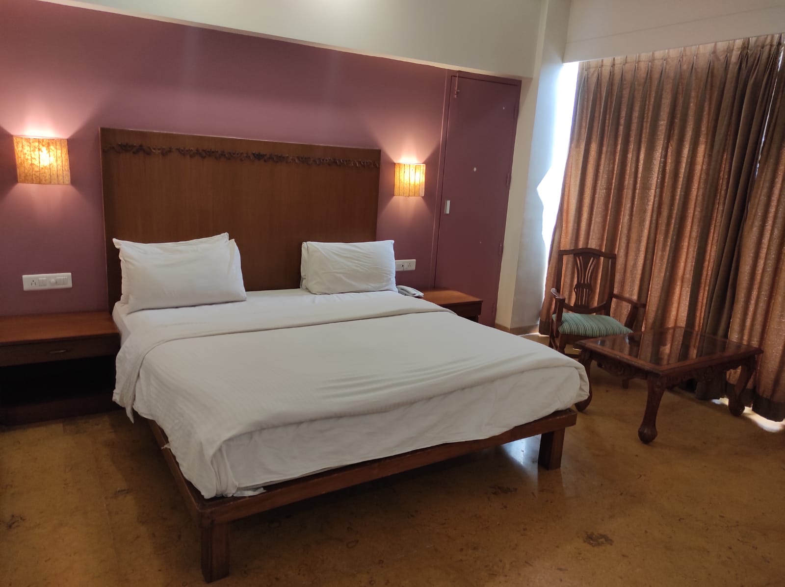 Krishna Inn By Royal Hotels 5