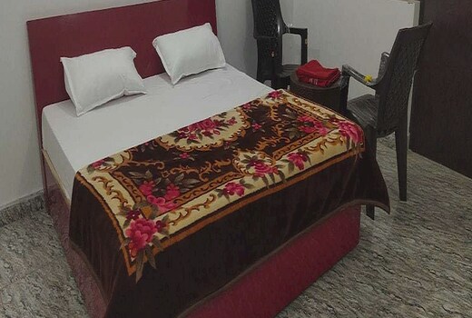 OYO Hotel Highway Destiny