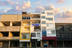 Fabhotel COSY Rooms (Near Embassies,DU South Campus), Delhi