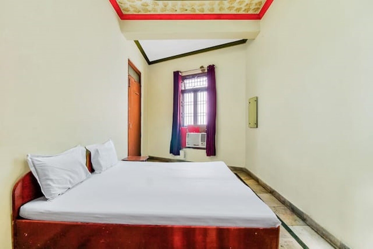 Hotel Sitaram Agra - Tap to explore photos