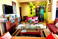 Nilayam guest house, Dalsing Sarai