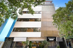 Super Collection O Park Circus, Kolkata