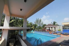 Crown Regency Beach Resort, Nabas