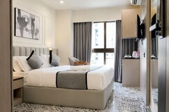 Hotel Laxus, Gandhinagar
