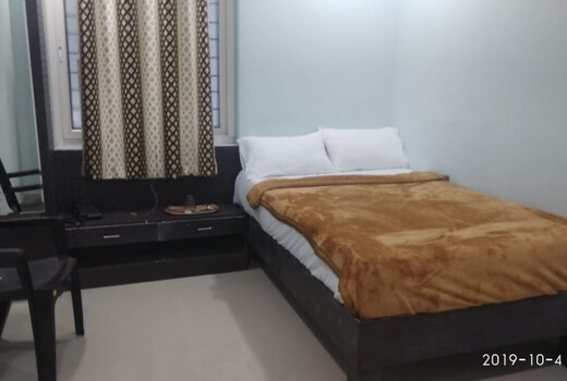 i-ROOMZ Hotel Partha Grand