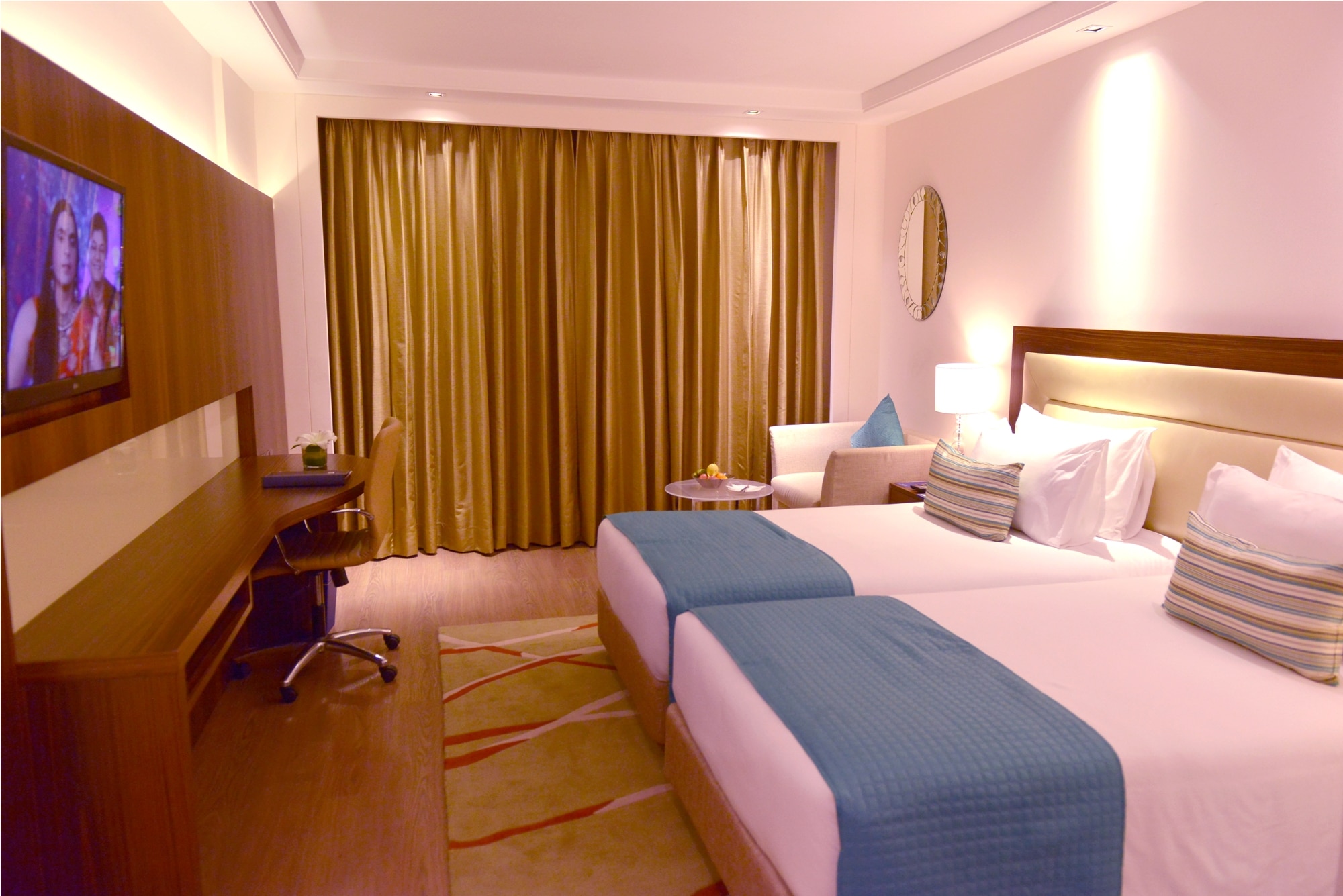 Golden Tulip Hotel Lucknow - Tap to explore photos