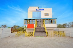 FabHotel Mahi Resort, Khuldabad