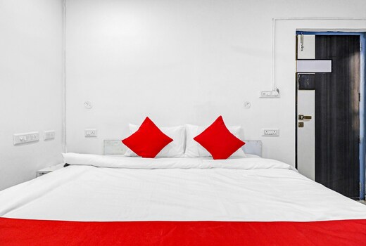 Hotel O Maple In Suites
