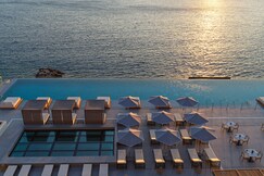Intercontinental Crete, Crete